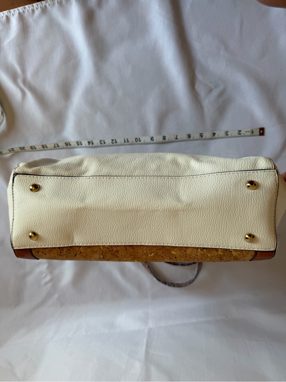 Bundle: Chico's Cork Tote with Gold Fleck Accents & Matching Belt. - Picture 6 of 11